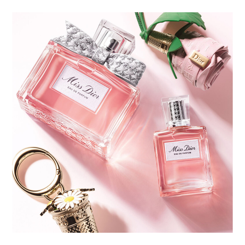 Beli DIOR Miss Dior Eau de Parfum Roller Pearl | Sephora Indonesia