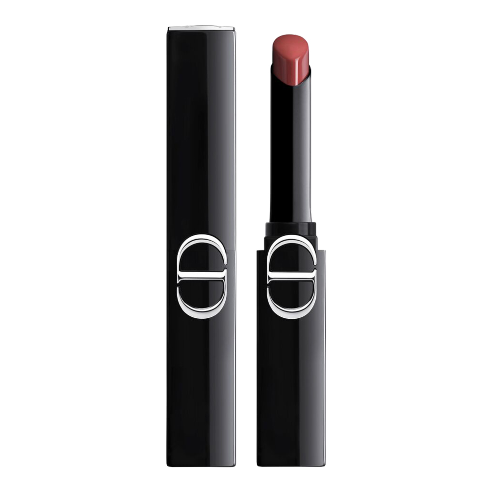 On Stage Ultra-Long-Wearing Lipstick