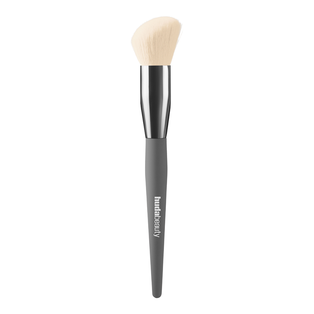 Diffusing Cheek Brush